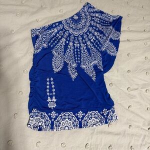 Studio Y | Blue & White Asymmetrical One Shoulder Top | Size M